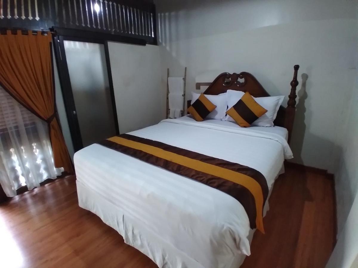 Dem Ayem Heritage Guest House ยอกยาการ์ตา ภายนอก รูปภาพ