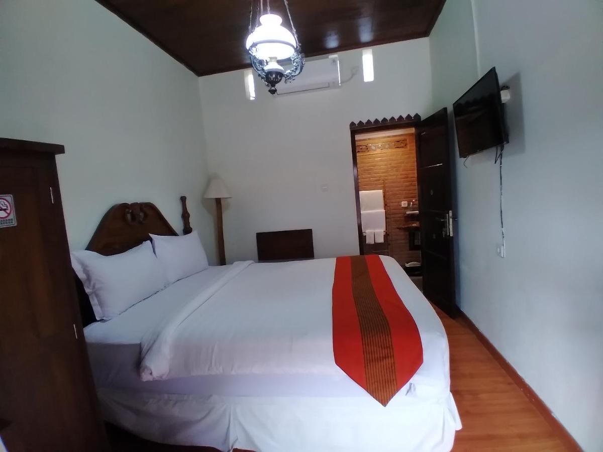 Dem Ayem Heritage Guest House ยอกยาการ์ตา ภายนอก รูปภาพ